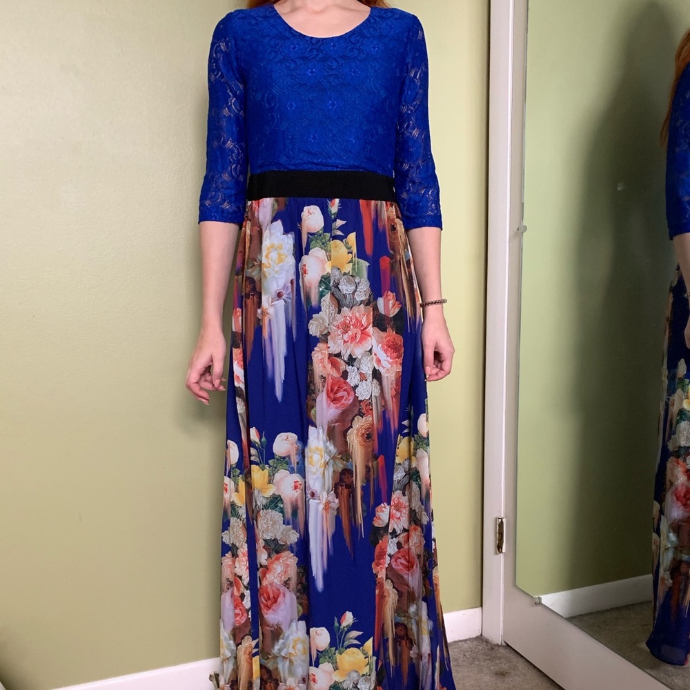 Gorgeous dress!